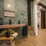 Altzoan Boutique & Parking Free * Zarautz