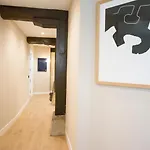 Altzoan Boutique & Parking Free * Zarautz