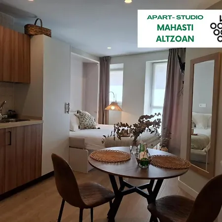 アパート Altzoan Turisticos Y Aparcamiento Gratuito *
