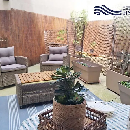 Altzoan Turisticos Y Aparcamiento Gratuito アパート *