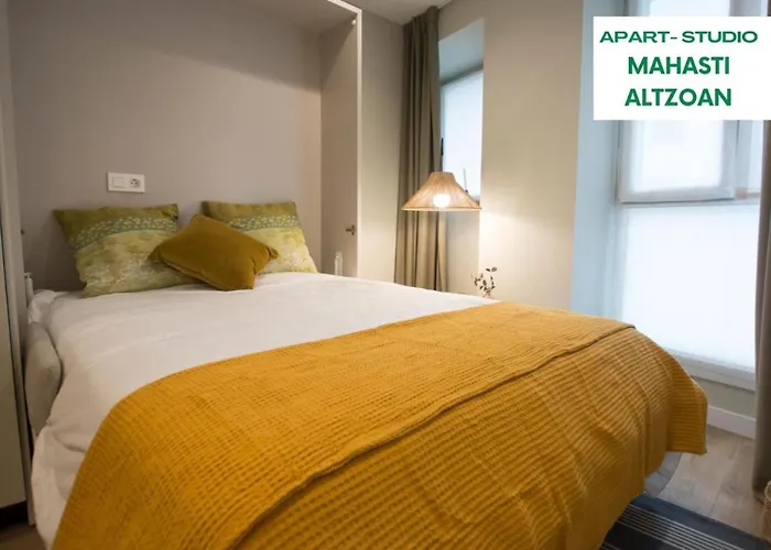 Апартаменты Altzoan Boutique & Parking Free