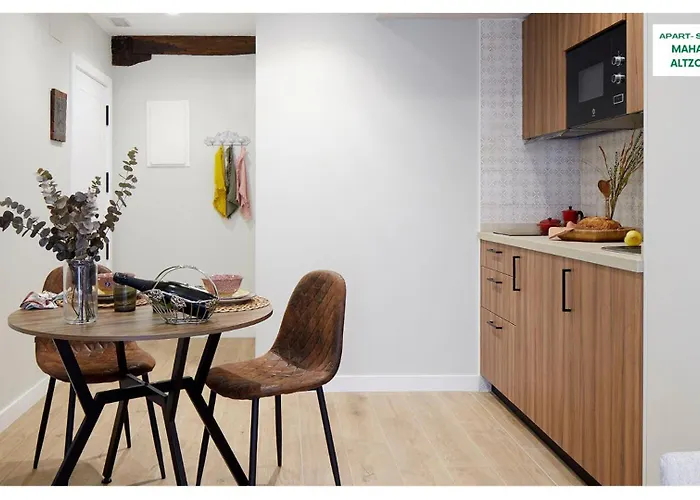 Апартаменты Altzoan Boutique & Parking Free