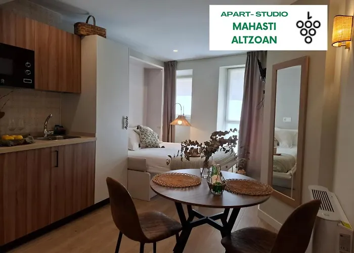 Апартаменты Altzoan Boutique & Parking Free *