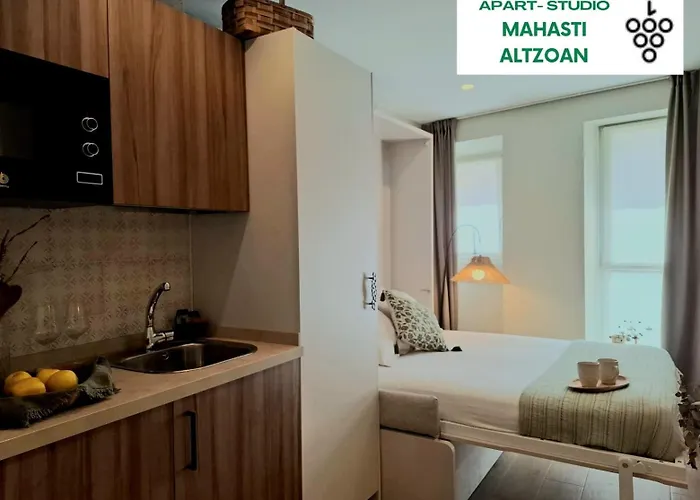 Altzoan Boutique & Parking Free